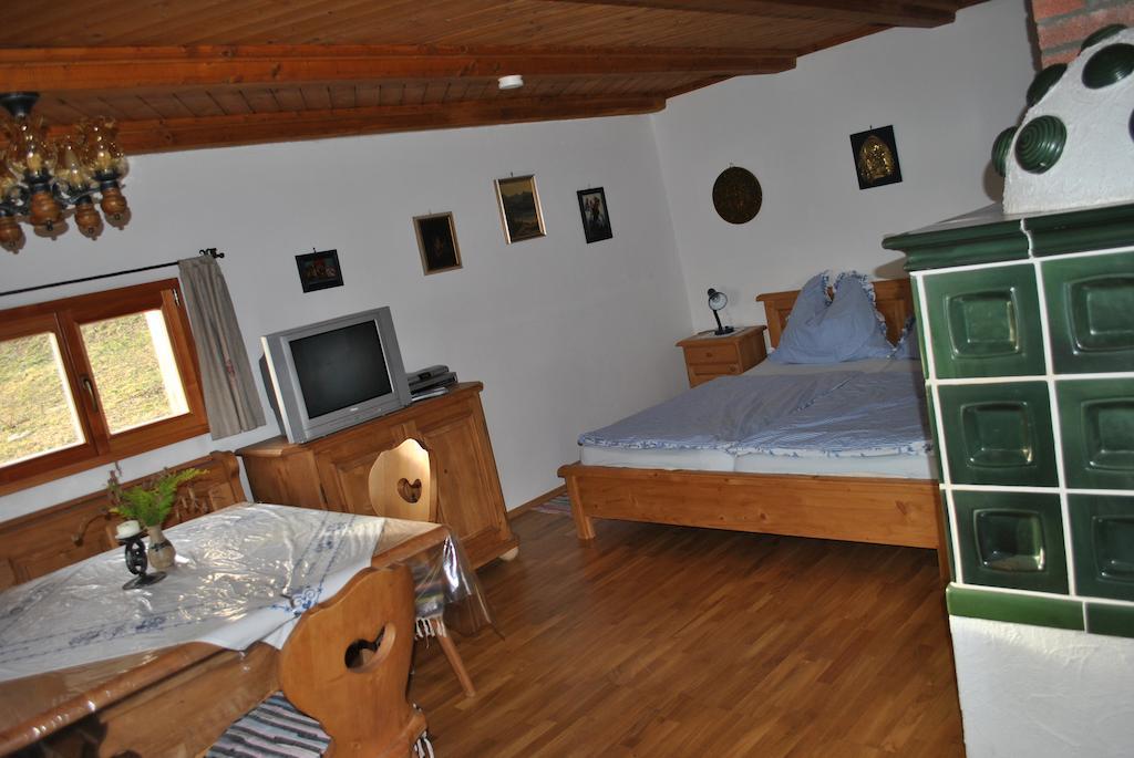 Schlintl-Hof Vila Liebenfels Quarto foto